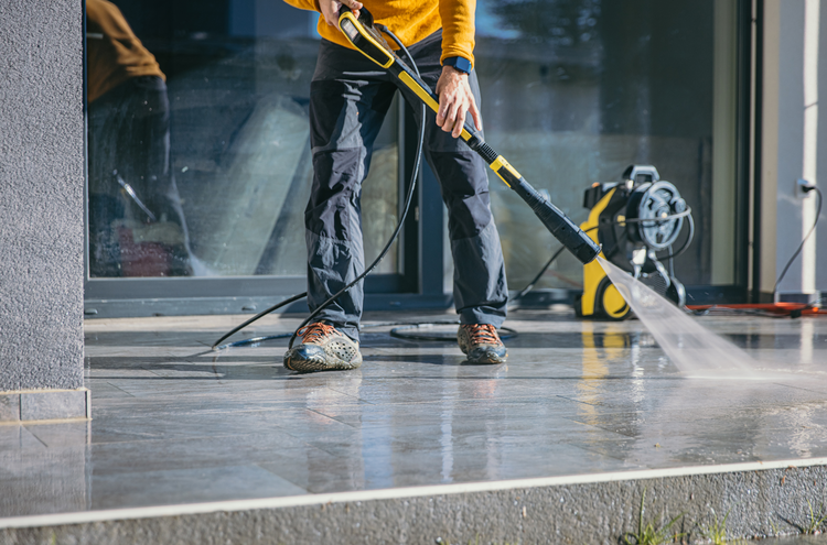 Commercial Pressure Washing